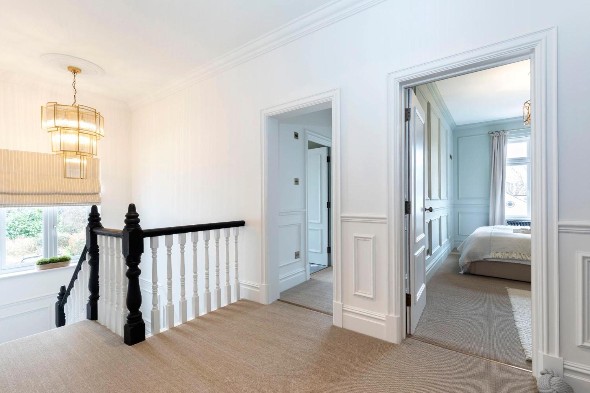 Villa Luxury 6 Bedroom Period With Sauna And Gym