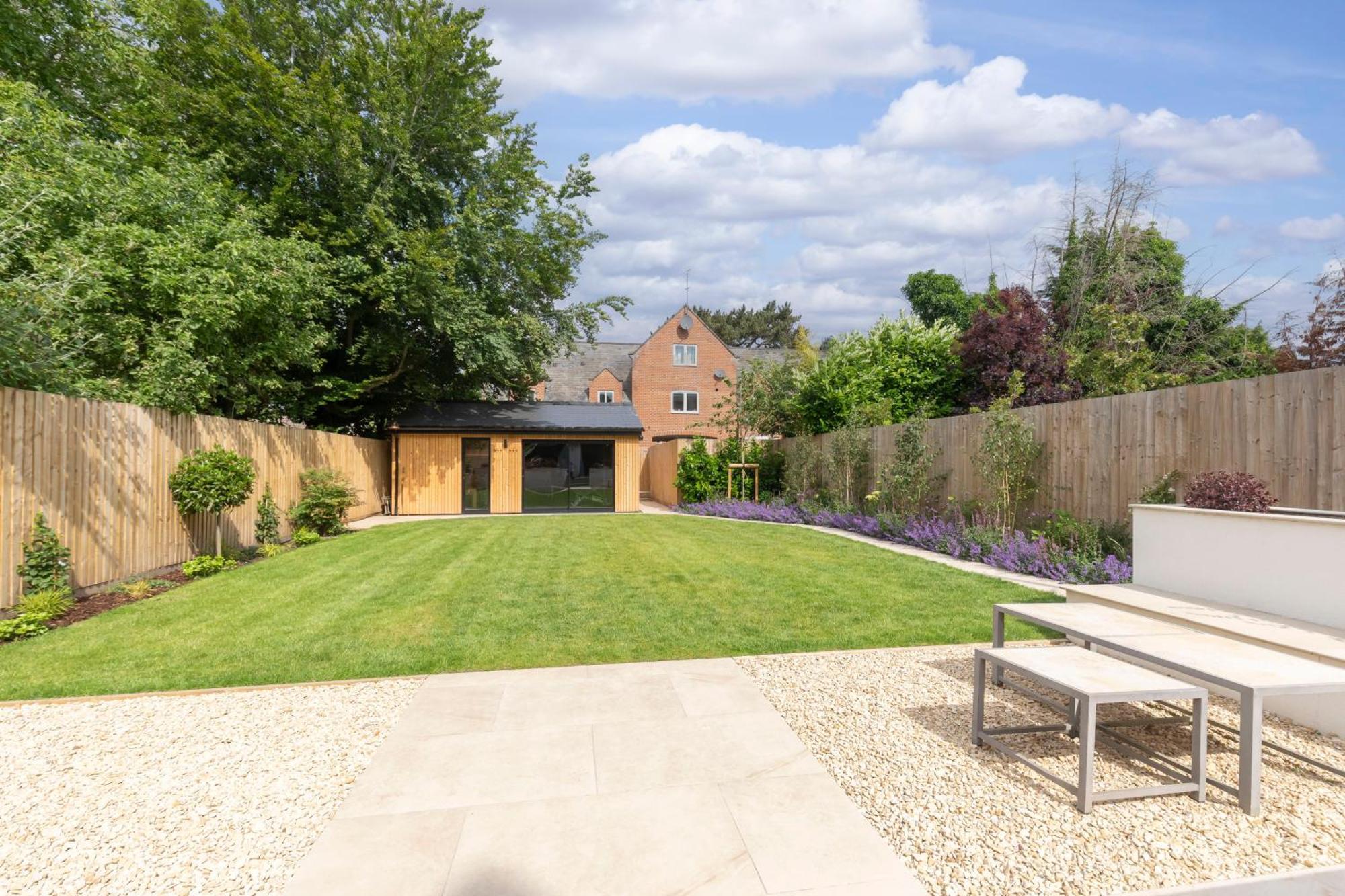 Villa Luxury 6 Bedroom Period With Sauna And Gym Cheltenham